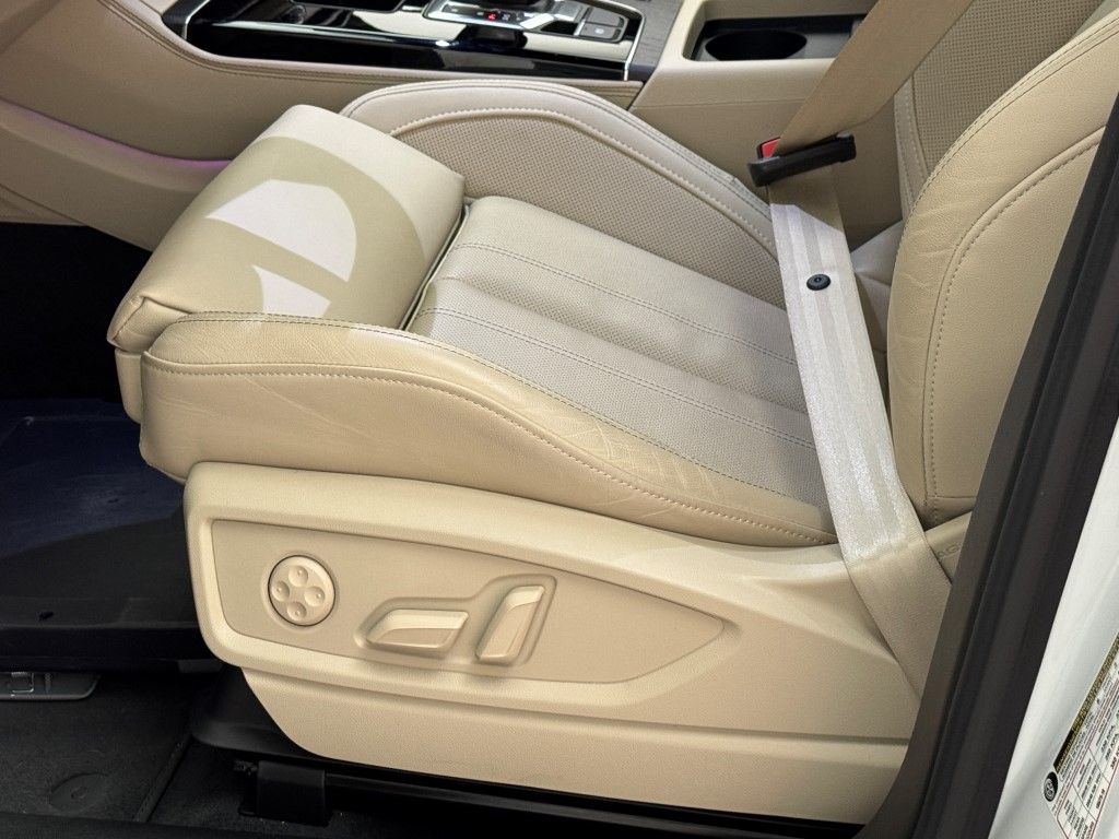 Thumbnail: 2025 Audi Q5 - 28