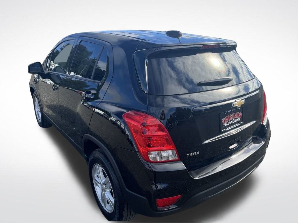 2020 Mosaic Black Metallic Chevrolet Trax LS FWD SUV