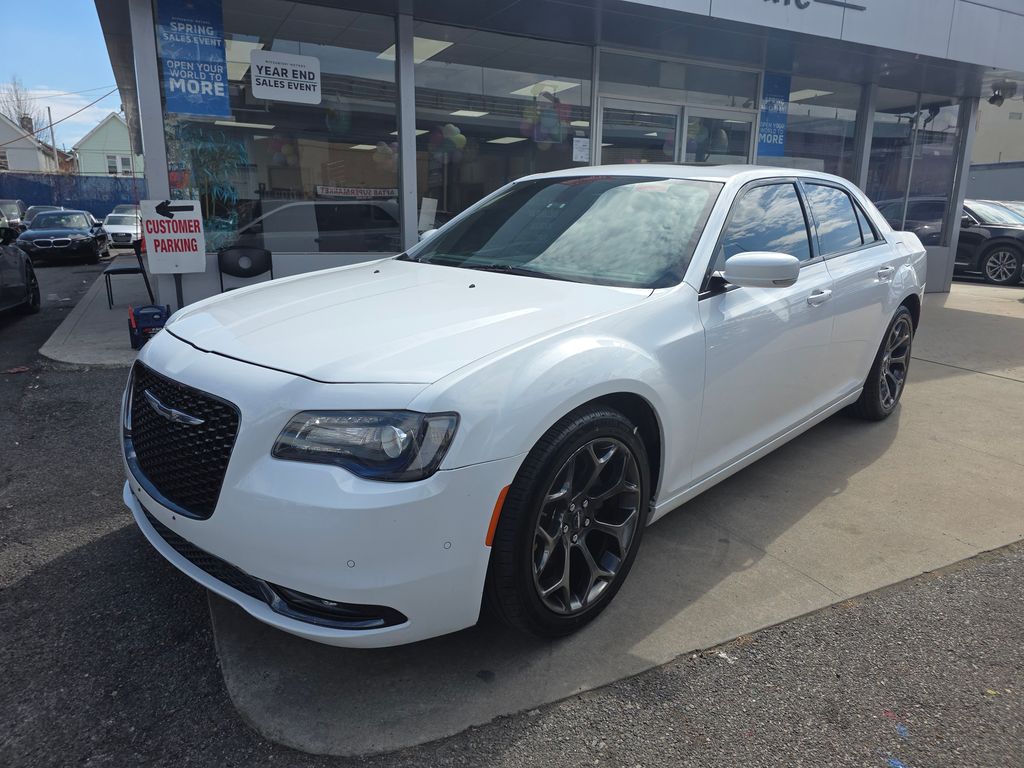 Used 2018 Chrysler 300 S with VIN 2C3CCABG7JH142965 for sale in Queens, NY