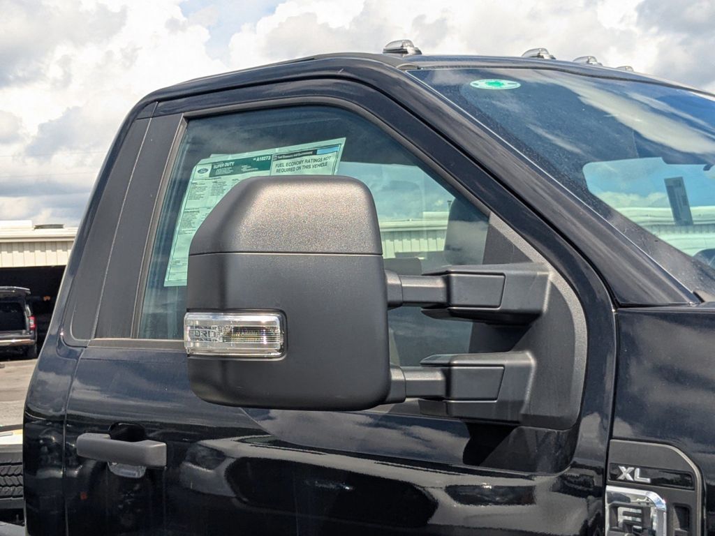 2024 Ford F-450 Chassis XL