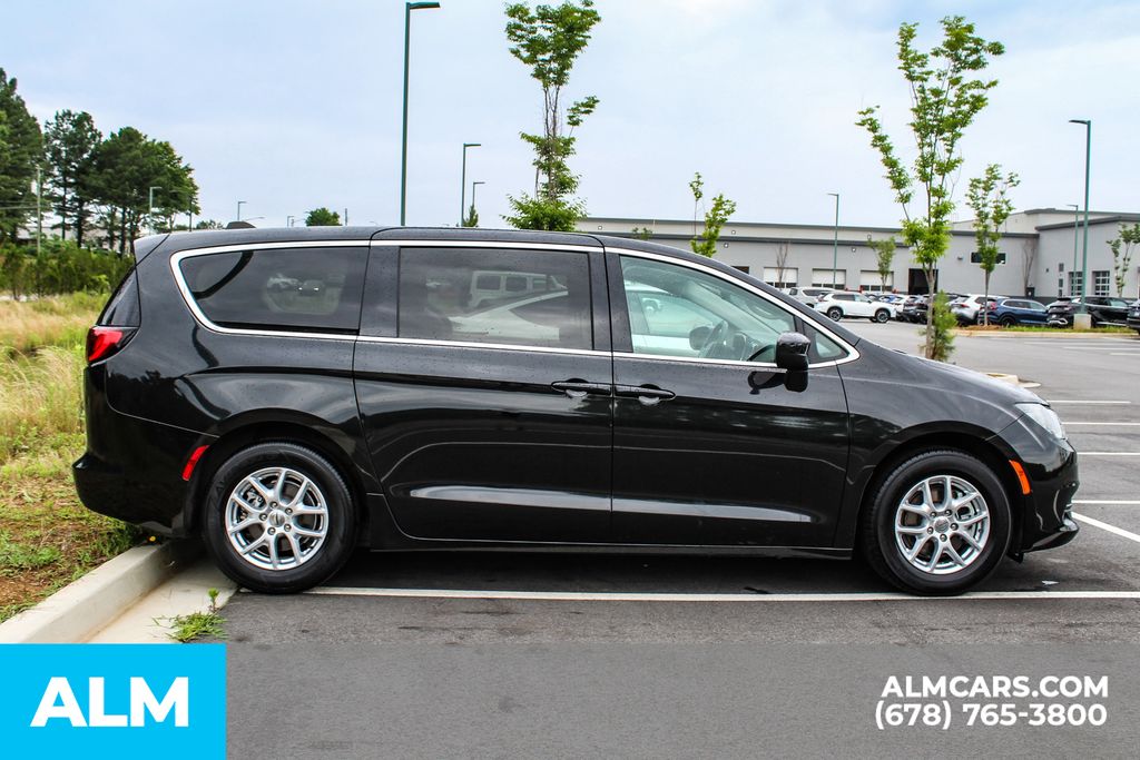 Used 2023 Black Chrysler LX image 6