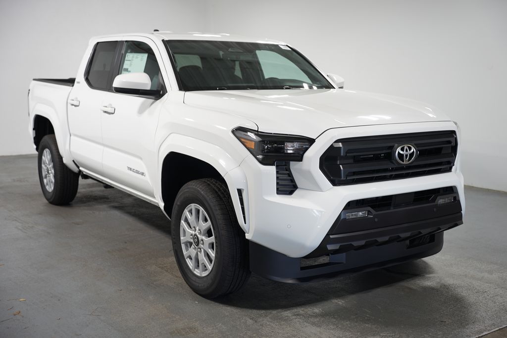 2024 Toyota Tacoma SR5 3