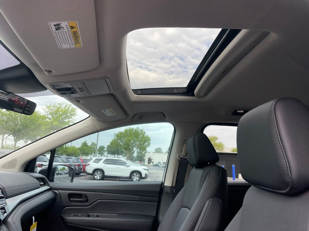 Thumbnail: 2026 Honda Odyssey - 28