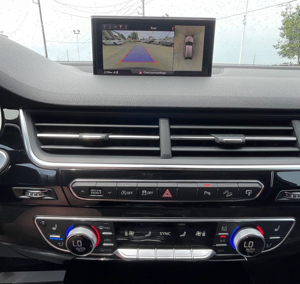 2017 Audi Q7 2.0T Premium Plus Black at Autostrade