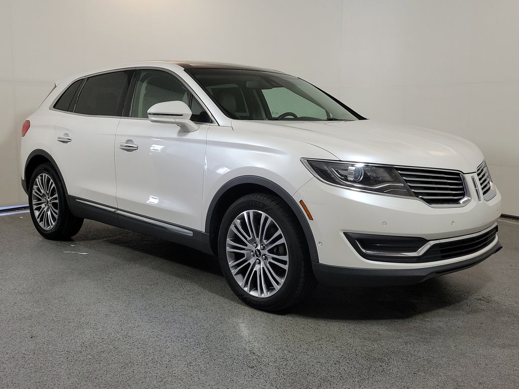 White Platinum Clearcoat Metallic 2016 Lincoln MKX Reserve FWD SUV / Crossover Front-Wheel Drive 6-Speed Automatic