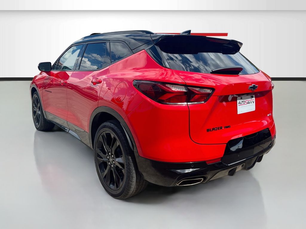 Used 2022 Red Chevrolet RS image 5