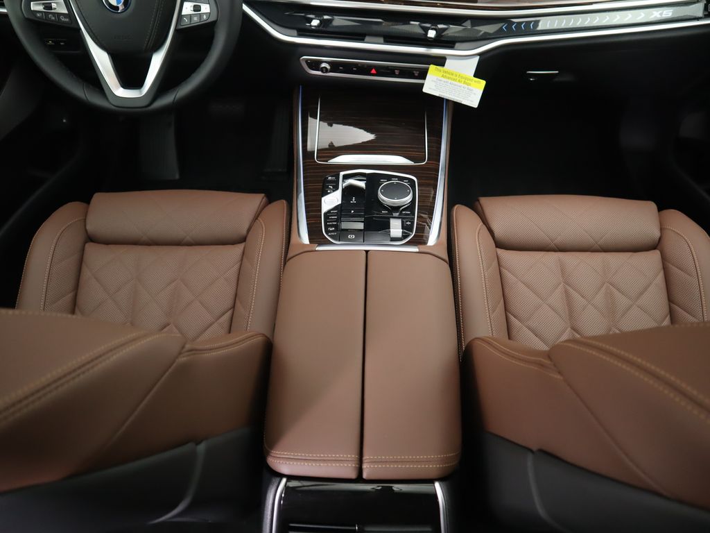 Thumbnail: 2026 BMW X5 - 17