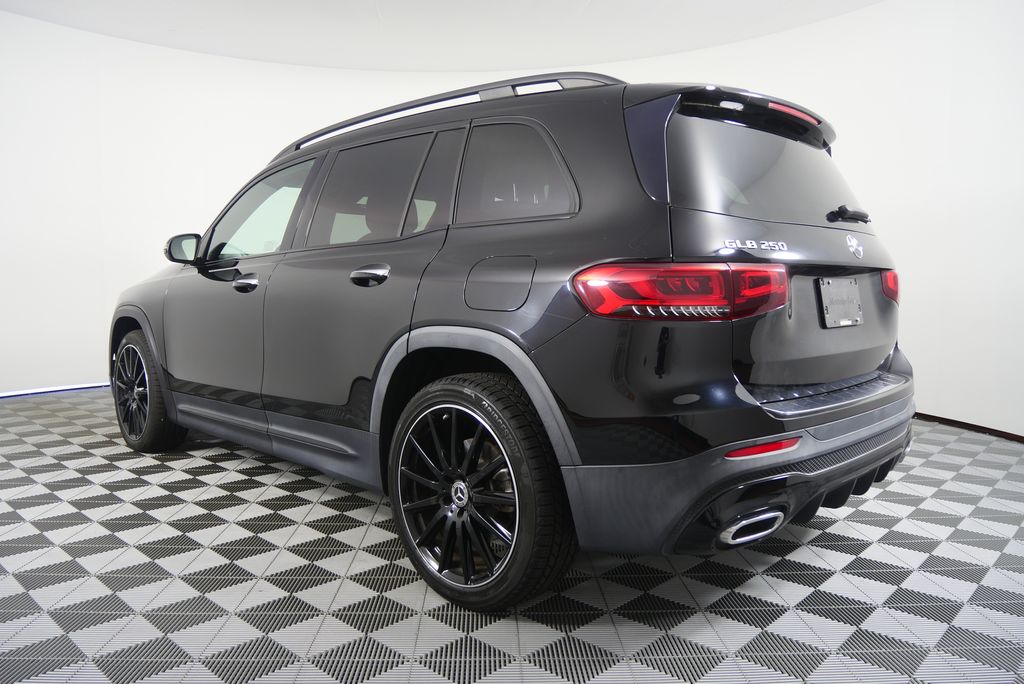 Thumbnail: 2022 Mercedes-Benz GLB - 5