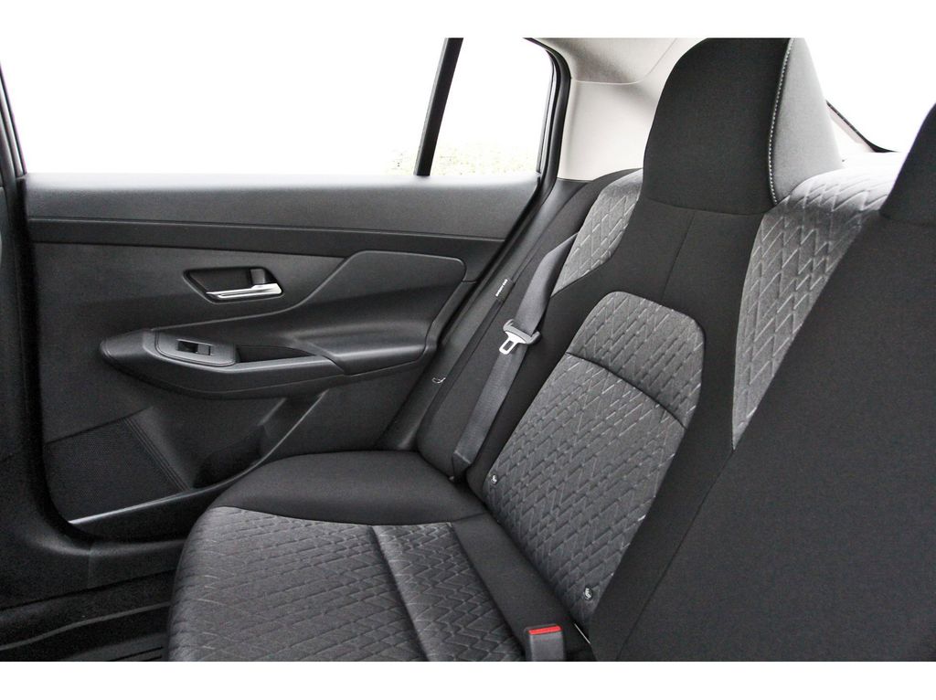 2026 Nissan Sentra SV - 8