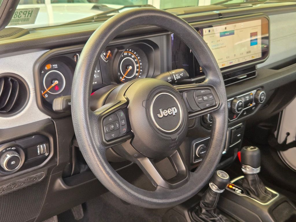 Used 2025 Jeep Wrangler SUV