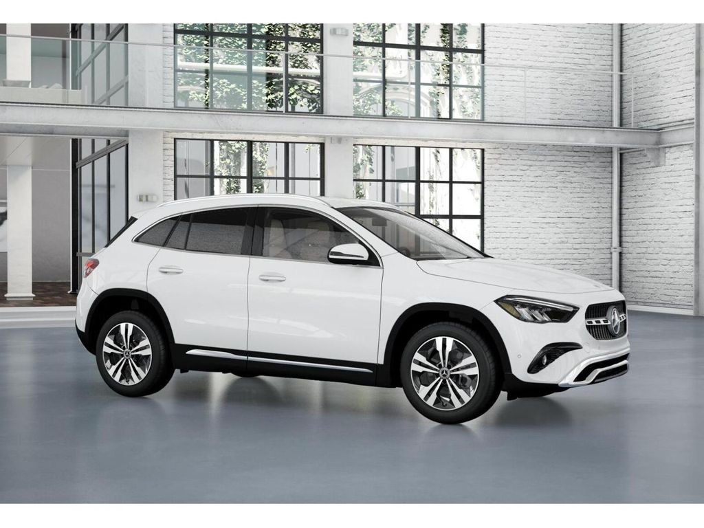 2025 Mercedes-Benz GLA 250 4MATIC 13