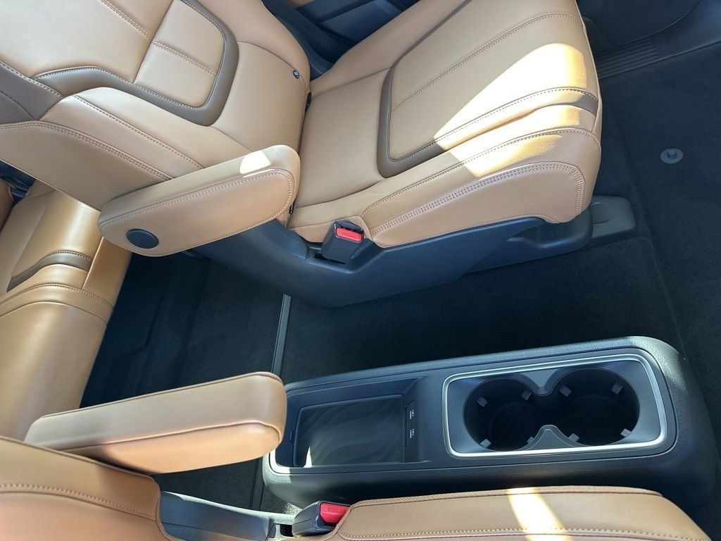 2025 Aspen White Tricoat Nissan Armada SL RWD SUV