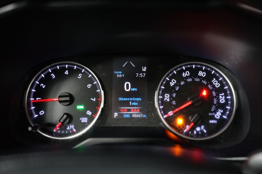 2019 Toyota RAV4 XLE 15