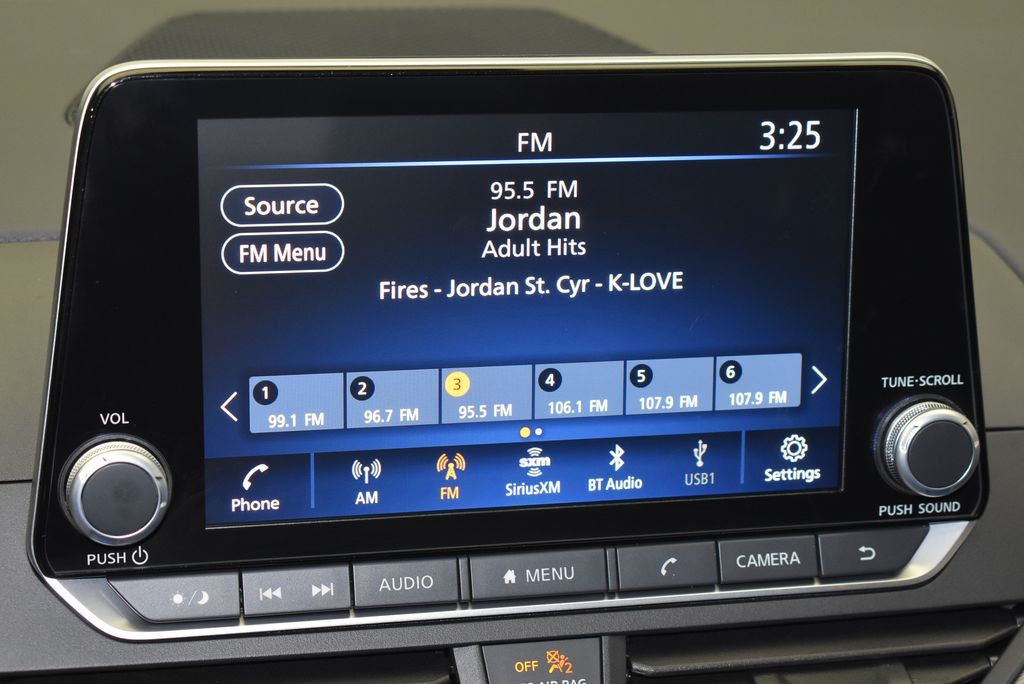 Thumbnail: 2025 Nissan Altima - 21