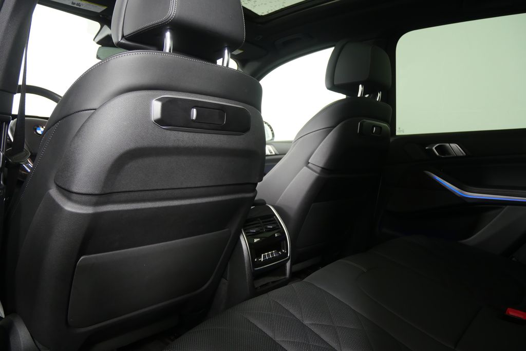 Thumbnail: 2024 BMW X5 - 18