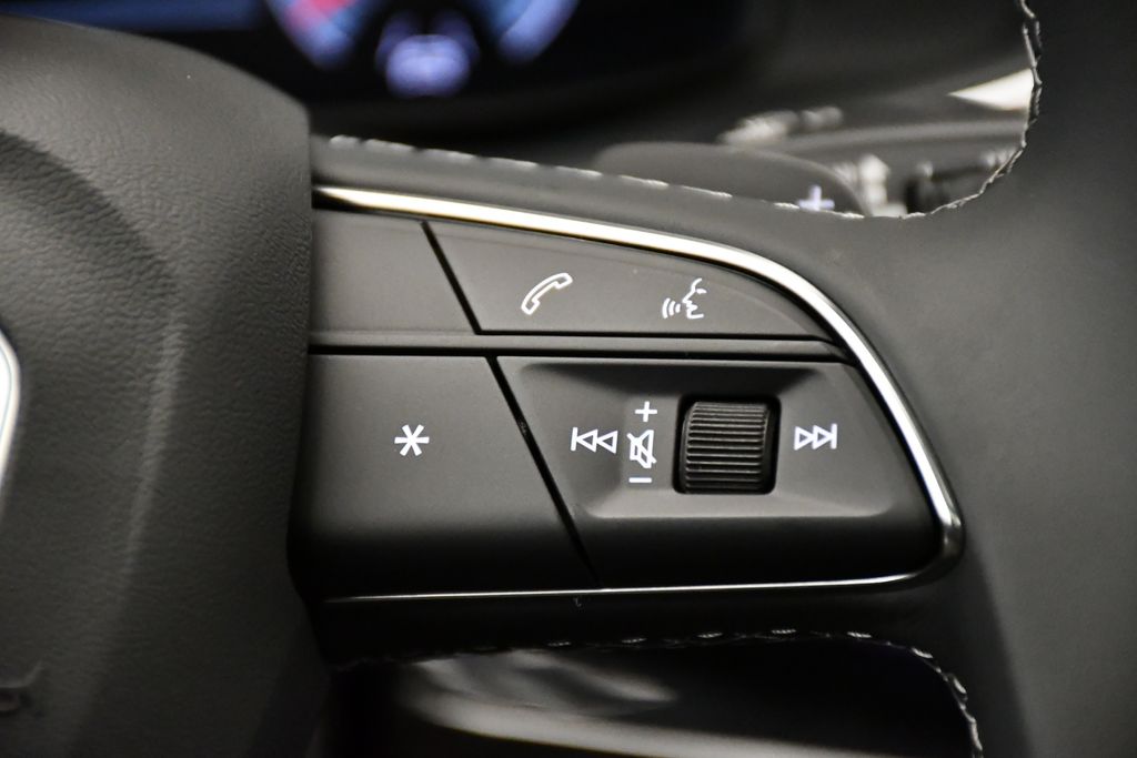 Thumbnail: 2025 Audi Q7 - 24