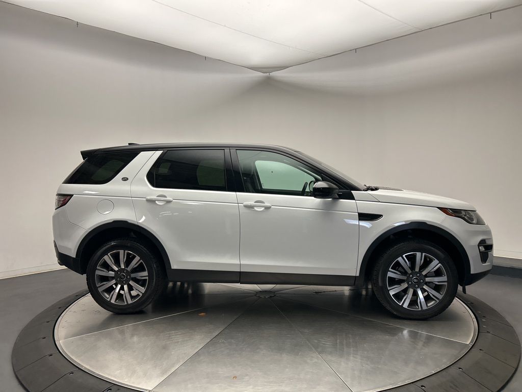 Thumbnail: 2019 Land Rover Discovery Sport - 6
