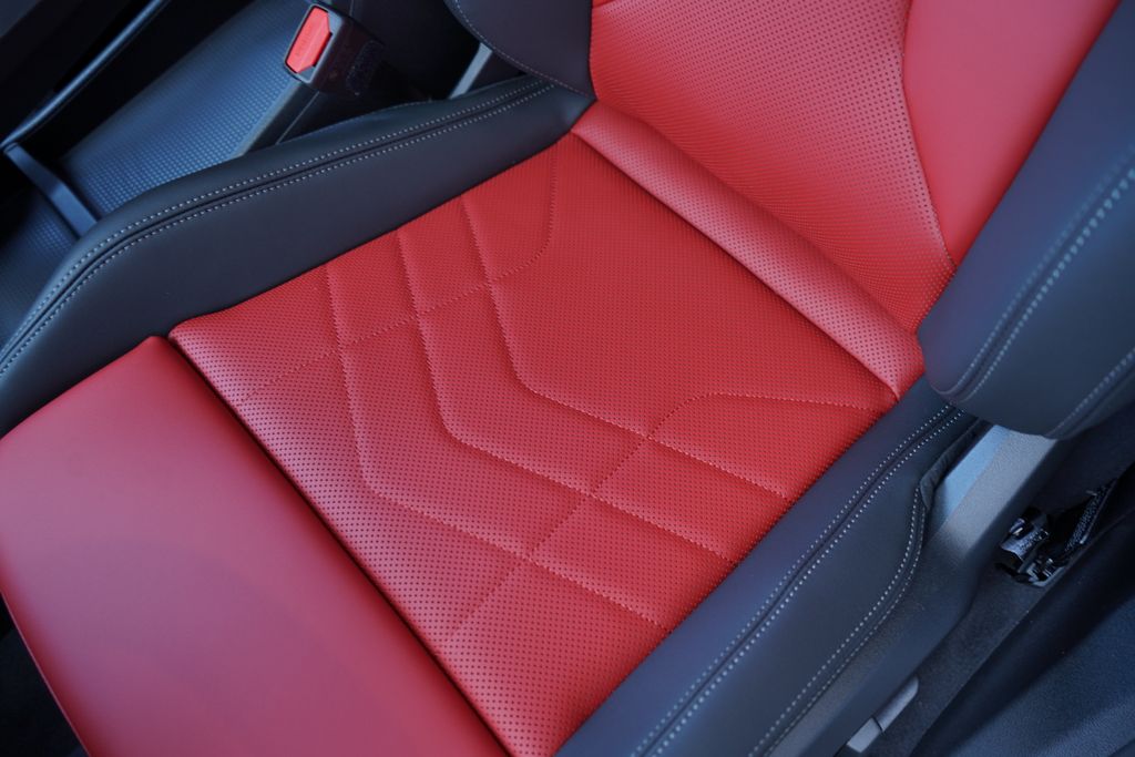 2025 BMW X2 xDrive28i 12