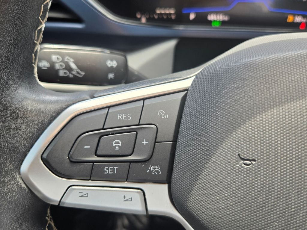 2023 Volkswagen Taos - $18,000