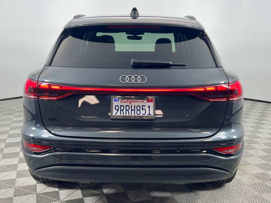 Thumbnail: 2025 Audi Q6 e-tron - 4