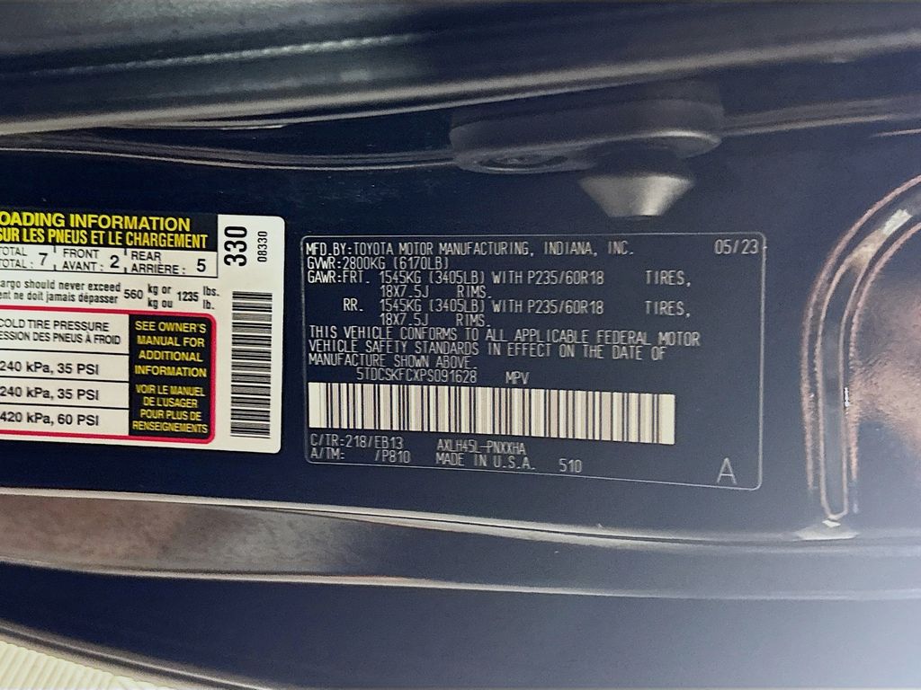 2023 Toyota Sienna Woodland Edition