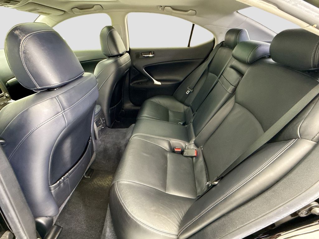 Thumbnail: 2012 Lexus IS - 18