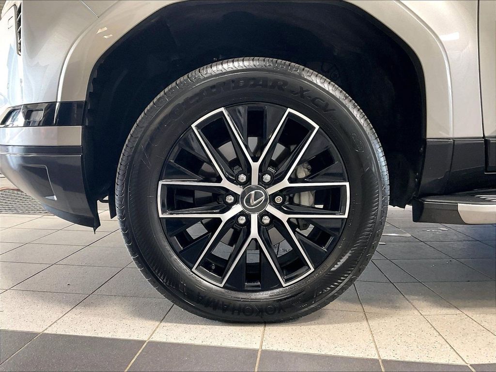 2024 Lexus GX — photo 7