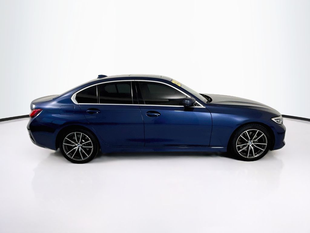 Thumbnail: 2021 BMW 3 Series - 4