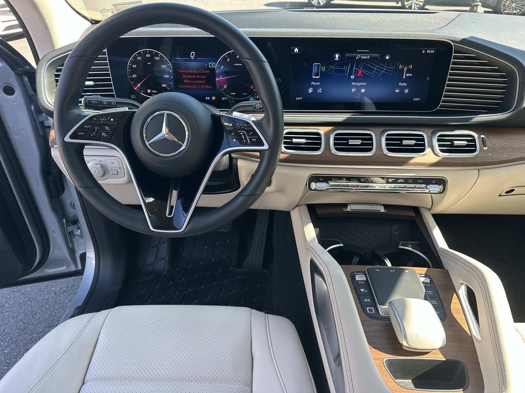 Thumbnail: 2026 Mercedes-Benz GLE - 19