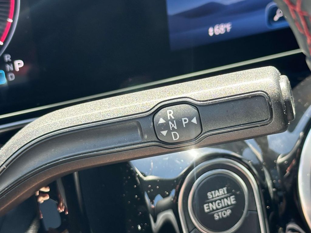 2025 Mercedes-Benz GLA 250 4MATIC 15