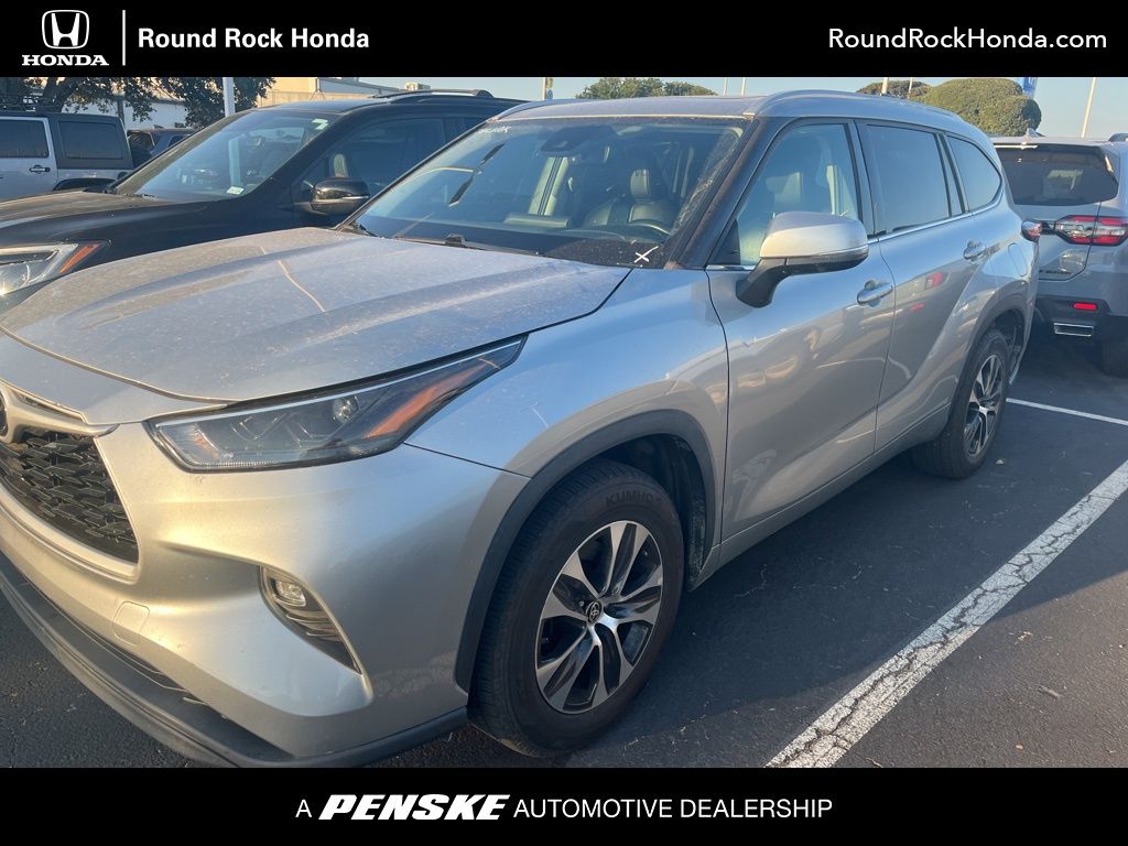Thumbnail: 2022 Toyota Highlander - 1