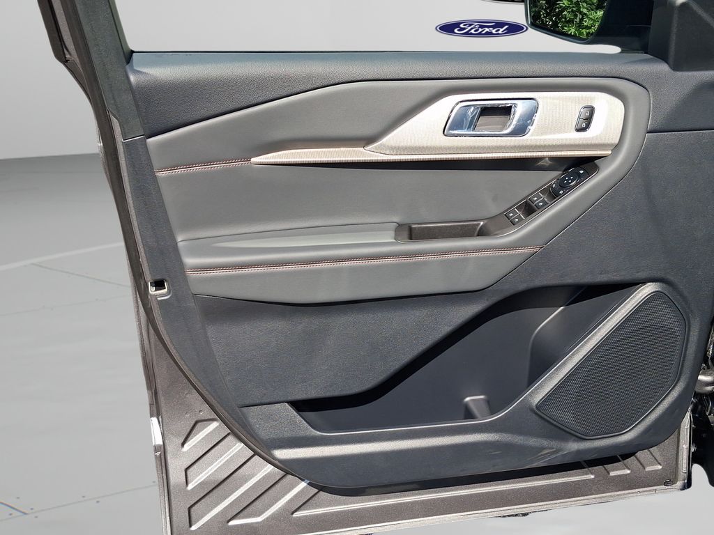 New 2026 Gray Ford Active image 18