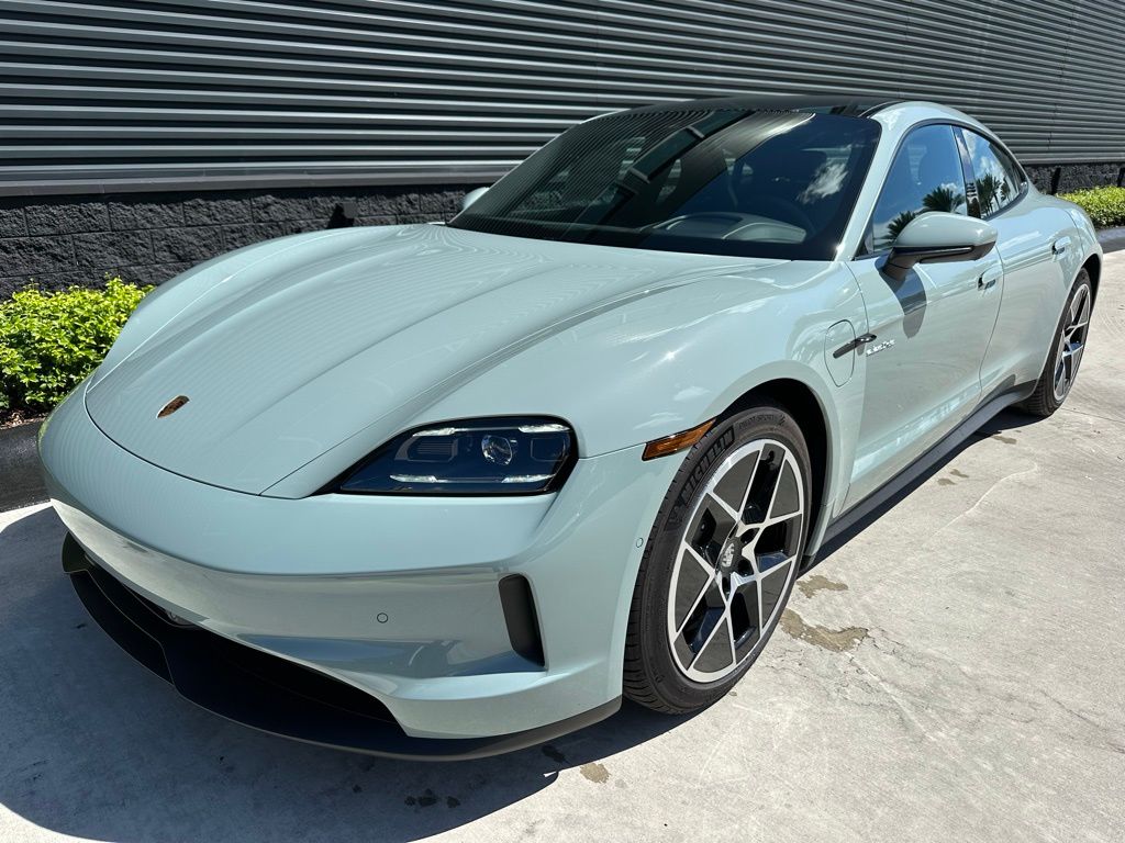 Thumbnail: 2025 Porsche Taycan - 6
