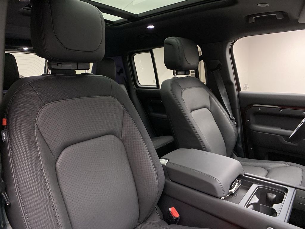 Thumbnail: 2023 Land Rover Defender - 11