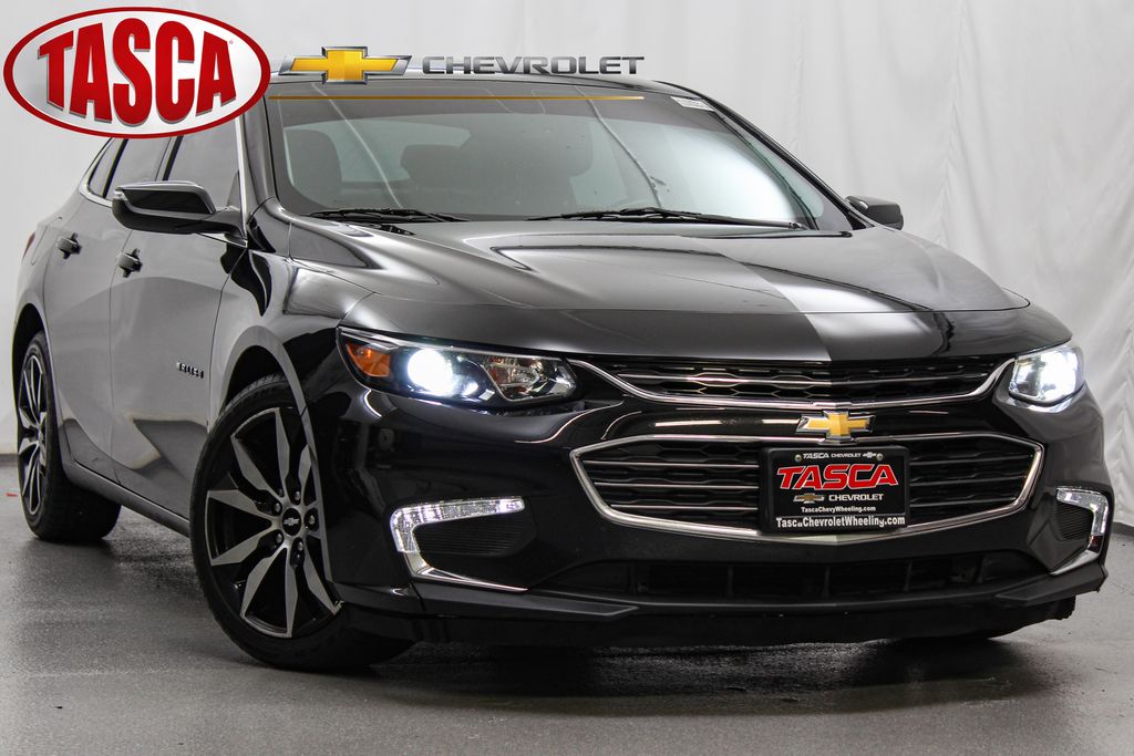 Mosaic Black Metallic 2018 Chevrolet Malibu Sedan Front-Wheel Drive 6-Speed Automatic