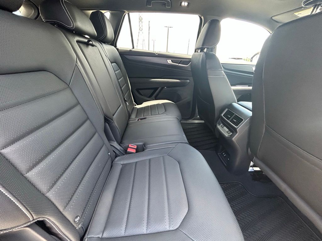 New 2026 Deep Black Volkswagen 2.0T SEL R-Line Black image 42