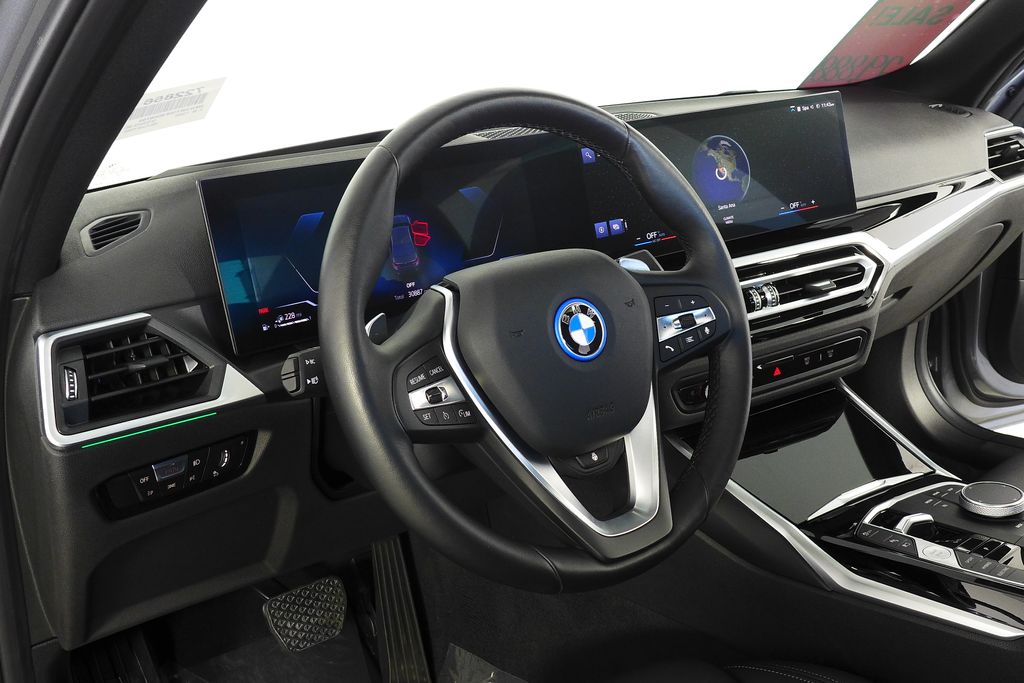 Thumbnail: 2023 BMW 3 Series - 31