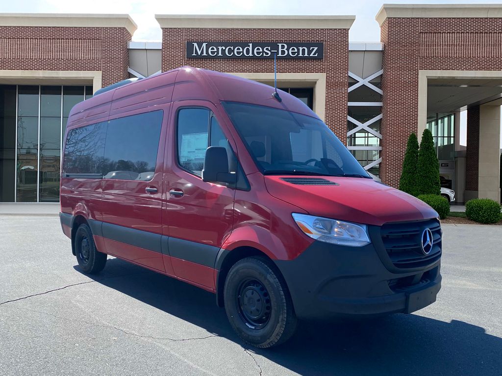 Thumbnail: 2025 Mercedes-Benz Sprinter - 3