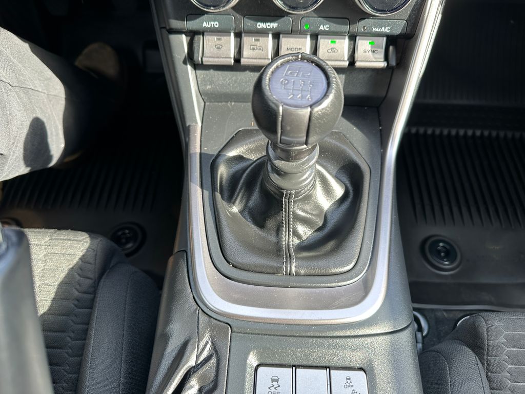 2025 Toyota GR86 Base