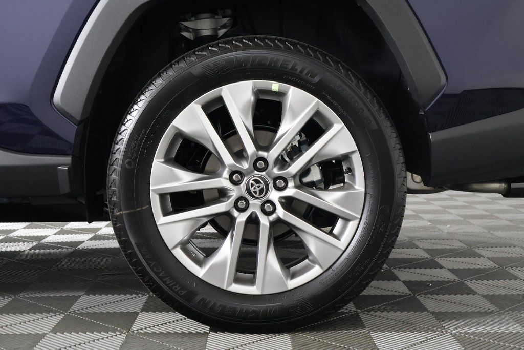 Thumbnail: 2025 Toyota RAV4 - 16