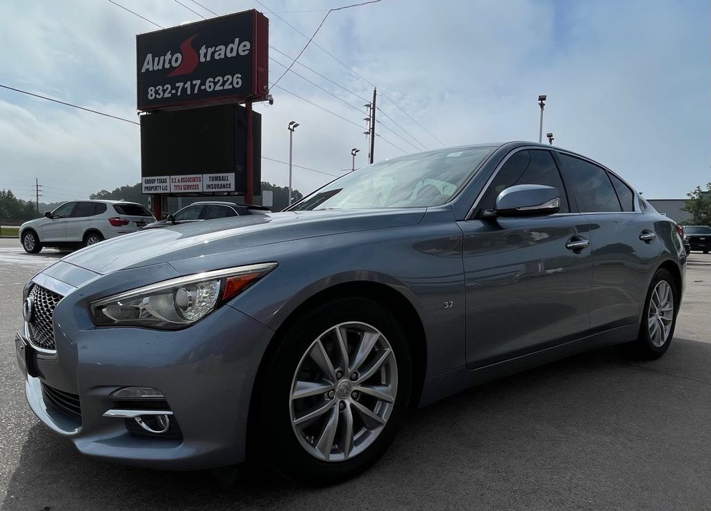 2015 INFINITI Q50 Premium Blue at Autostrade