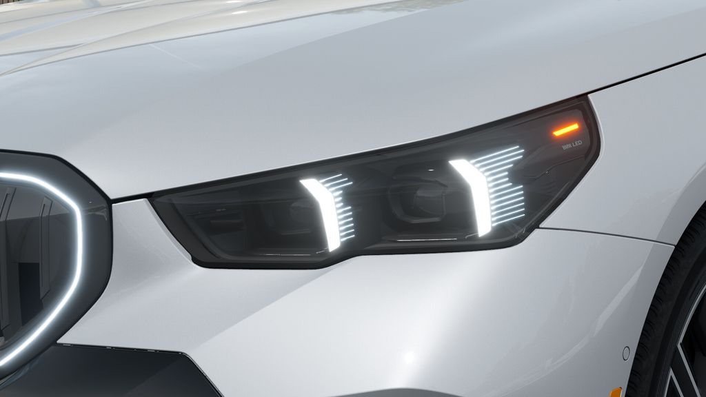 2026 BMW 5 Series 530i 32