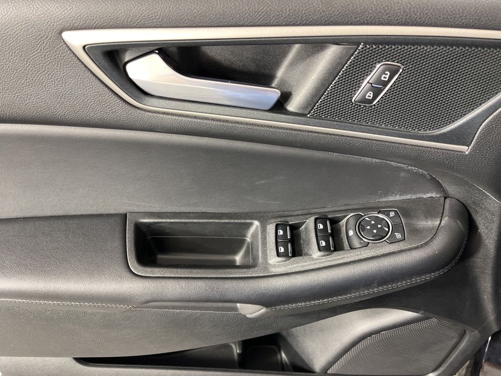 Thumbnail: 2024 Ford Edge - 26