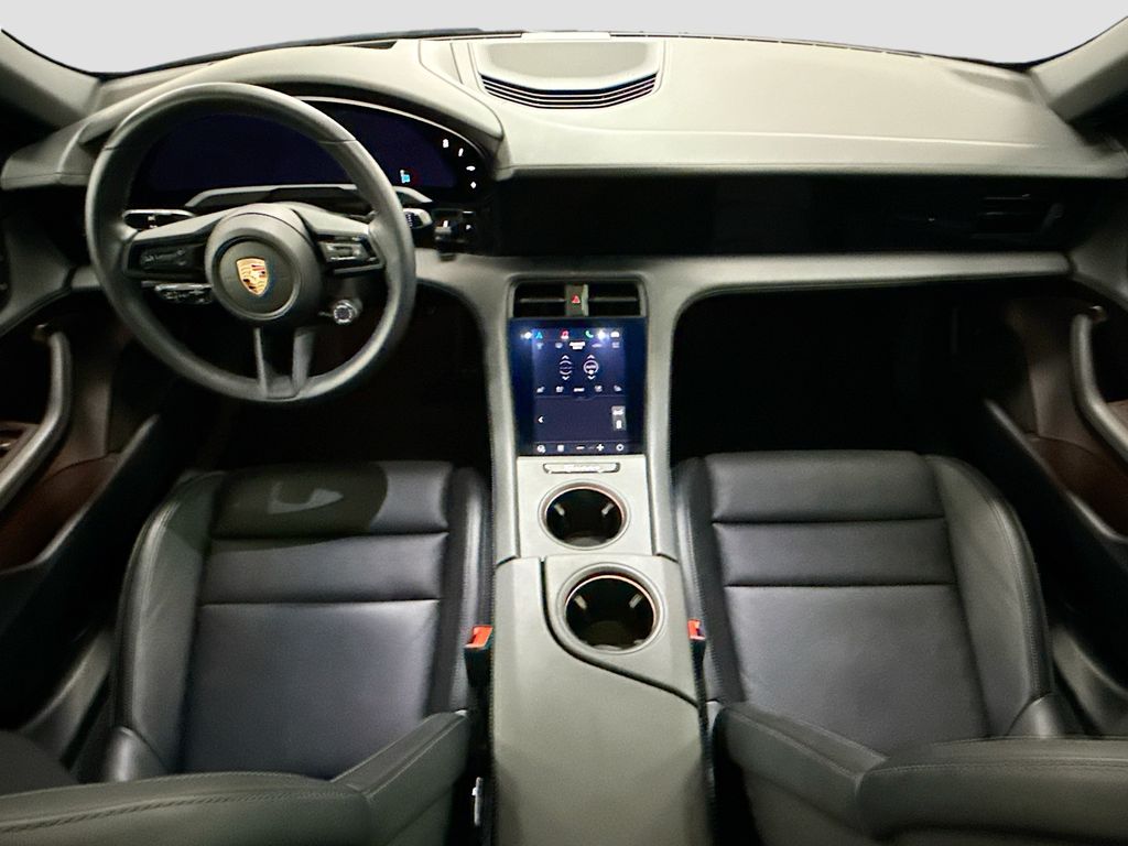 Thumbnail: 2025 Porsche Taycan - 15