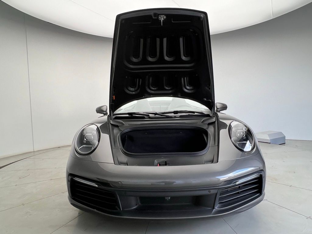 Thumbnail: 2021 Porsche 911 - 26