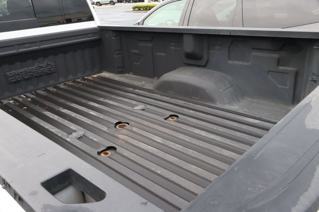 2022 Chevrolet Silverado 3500 High Country 11
