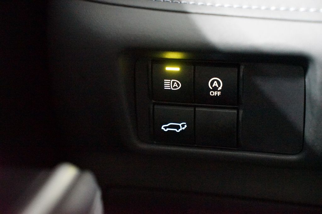 Thumbnail: 2024 Toyota Highlander - 23