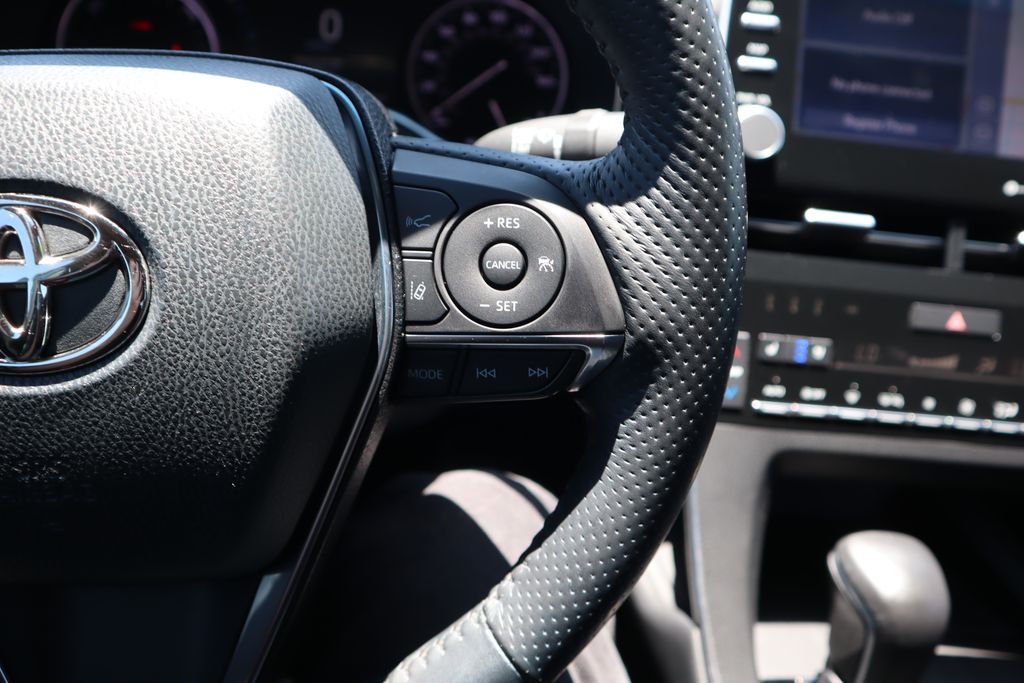 2021 Toyota Avalon Limited 12