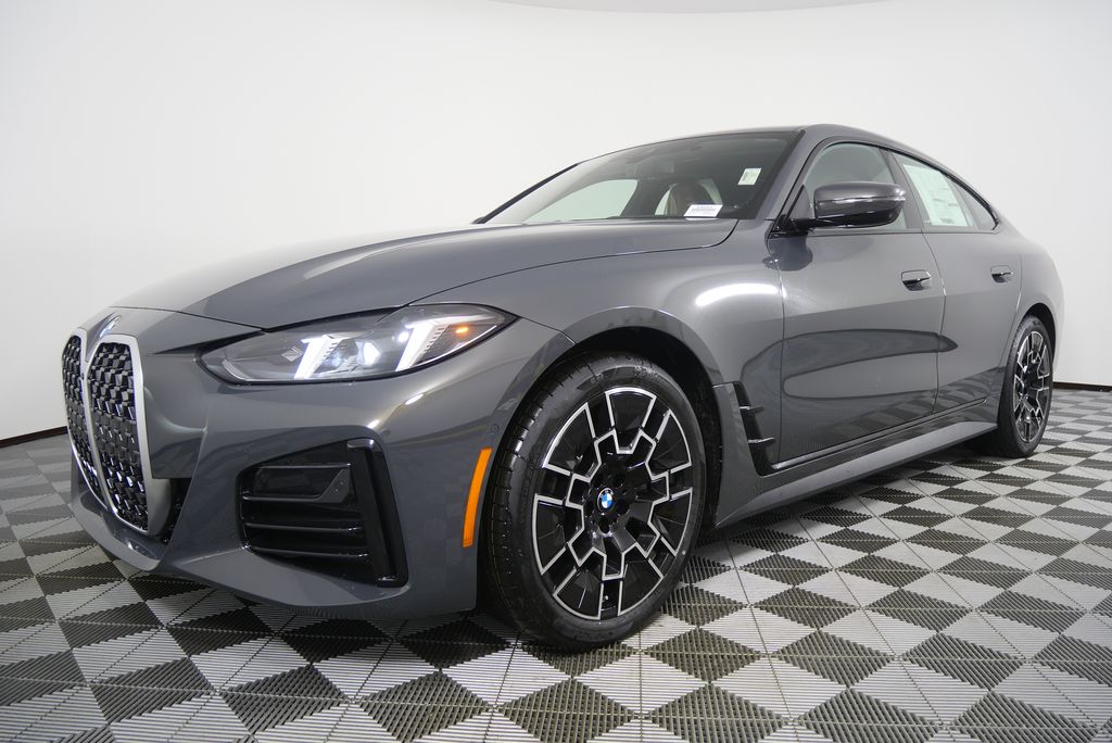 Thumbnail: 2026 BMW 4 Series - 8