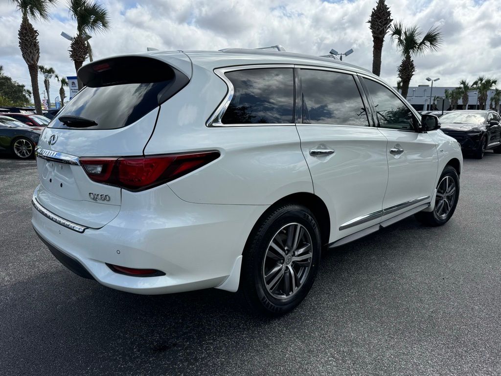 2019 INFINITI QX60 LUXE 8